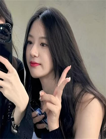 影视评论：张灯结彩的艺术价值与娱乐性平衡，发布会实录